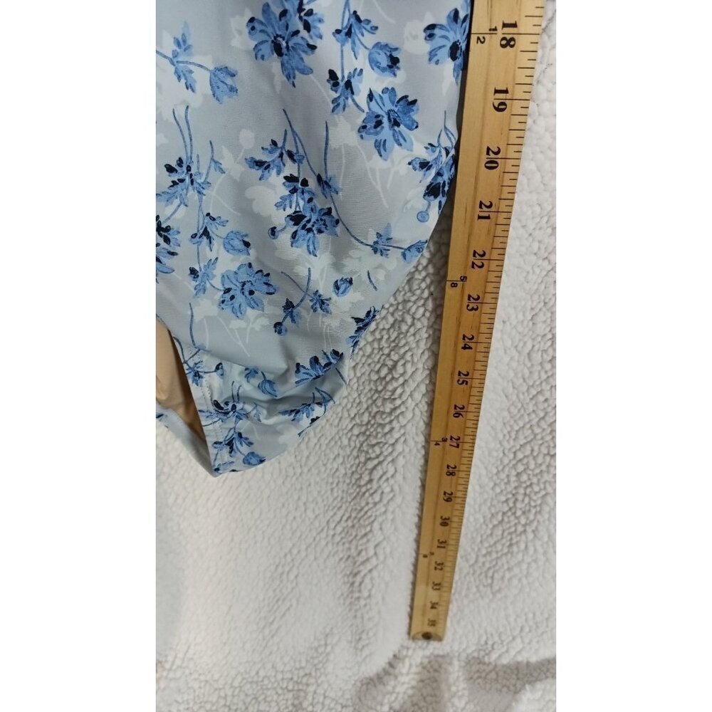 A PEA IN THE POD Maternity One Piece Swimsuit Small Blue Floral NEW Ruffle Beach - Picture 9 of 13